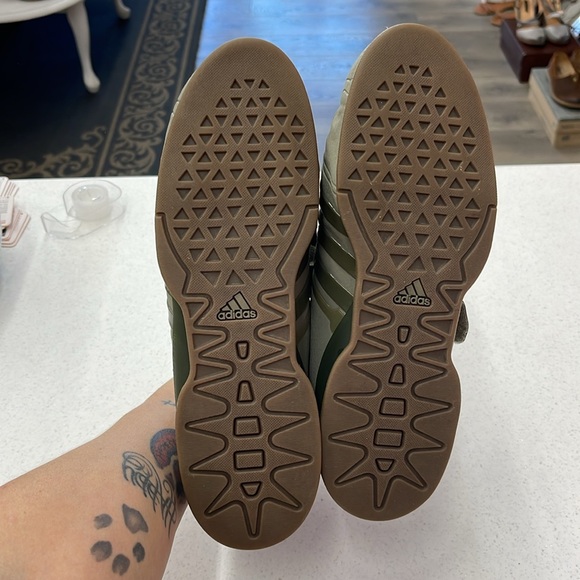 Adidas DA9874 AdiPower Weightlift MILITARY ARMY GREEN CARGO GUM SZ 7 RARE - Picture 3 of 7